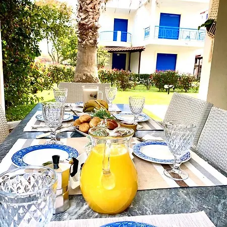 Holiday home Fourka House *